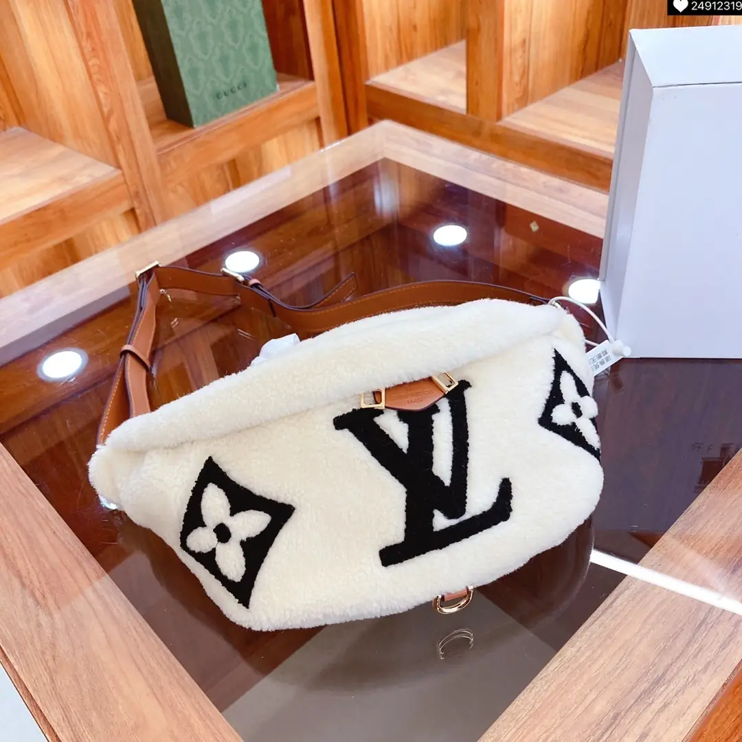 KNG7121  LV  65$ gallery