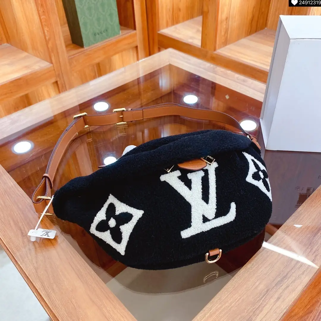 KNG7121  LV  65$ gallery