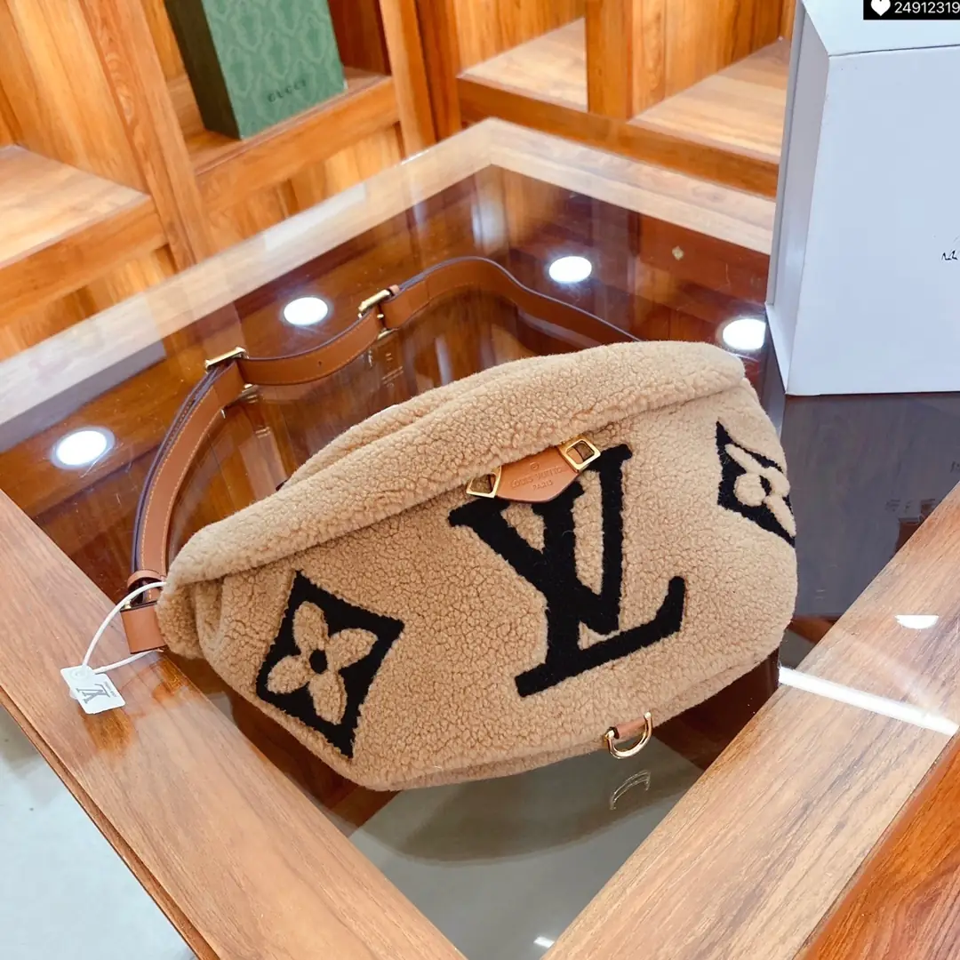 KNG7121  LV  65$ gallery