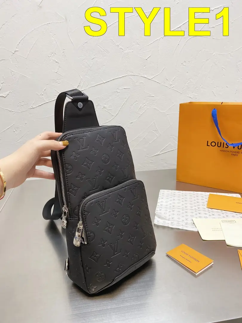 KNG7122  LV  75$ gallery