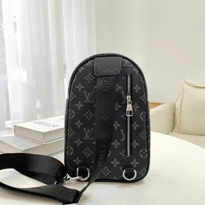 KNG7125  LV  68$ gallery