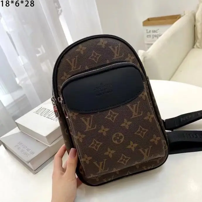 KNG7125  LV  68$ gallery