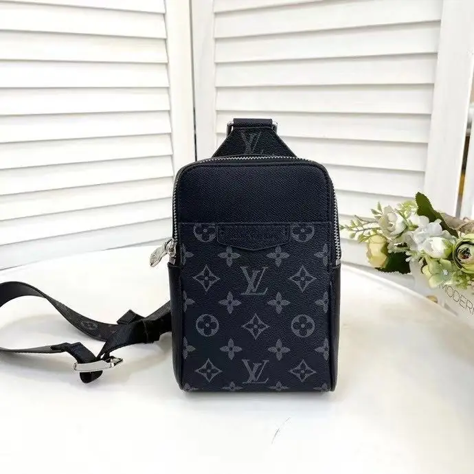 KNG7126   LV  75$ gallery