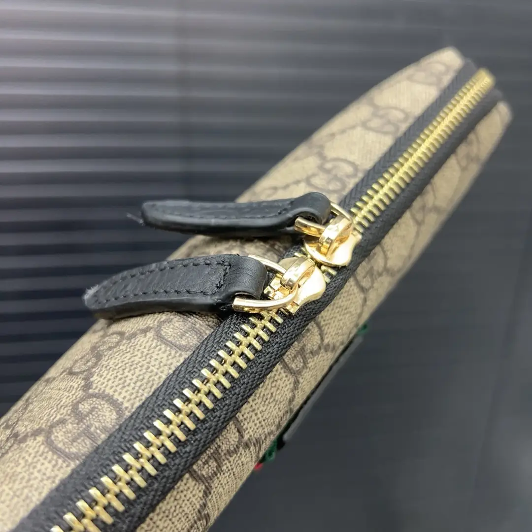 KNG7211   GUCCI  59.99$ gallery