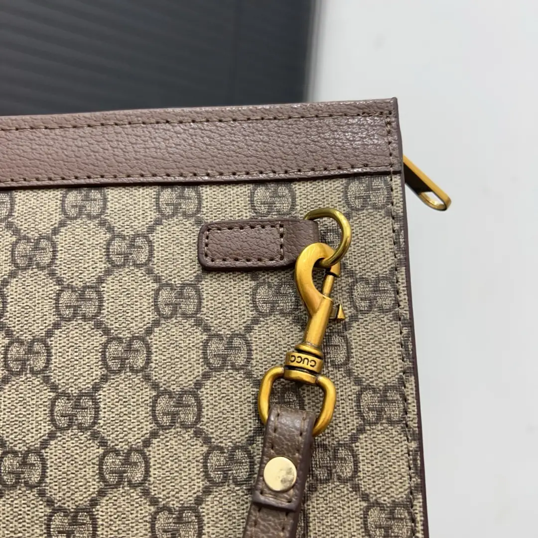 KNG7215    GUCCI  59.99$ gallery