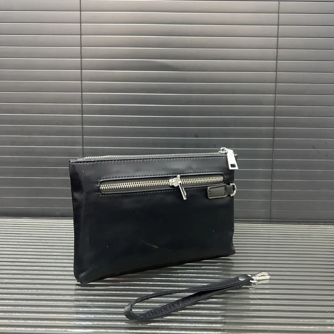 KNG7217  PRADA  59.99$ gallery