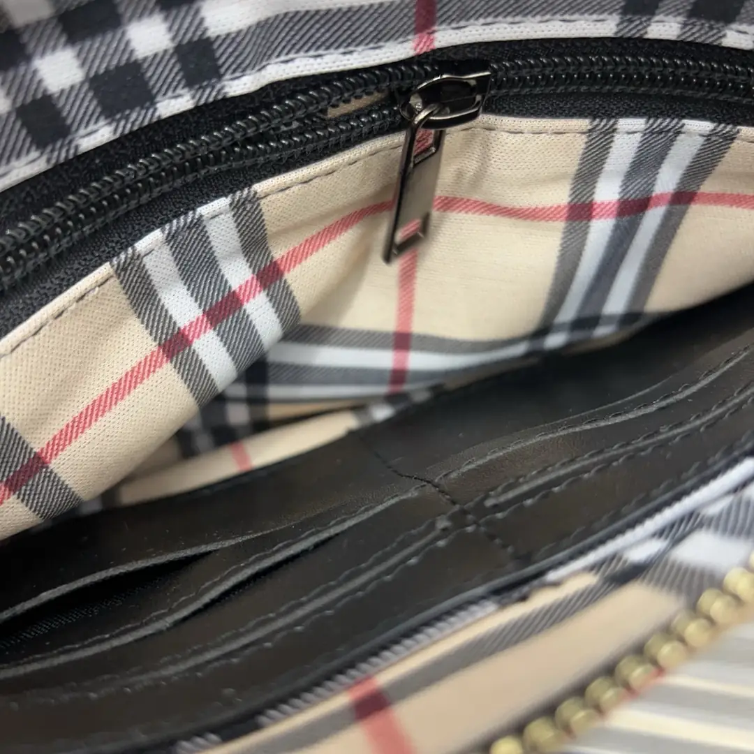 KNG7219  Burberry   59.99$ gallery