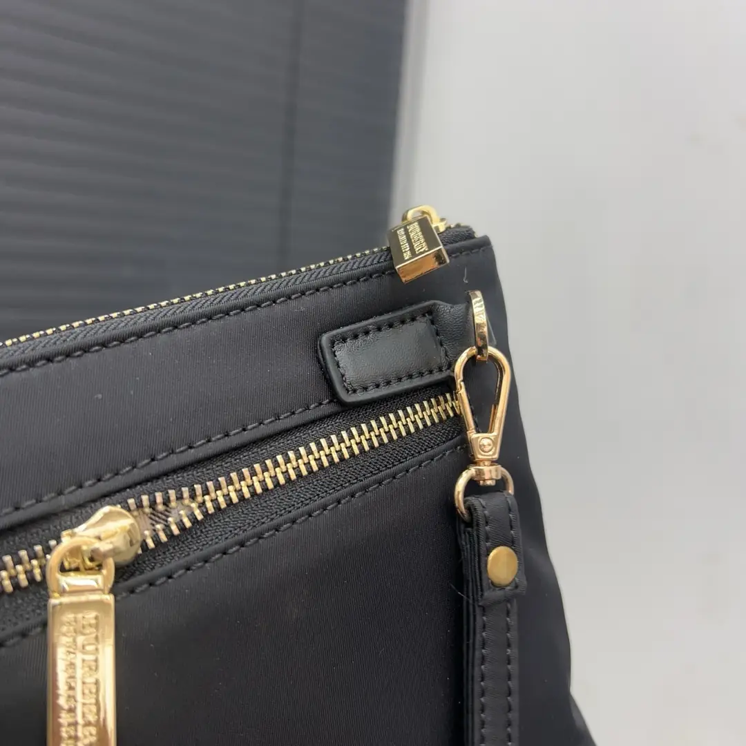 KNG7219  Burberry   59.99$ gallery