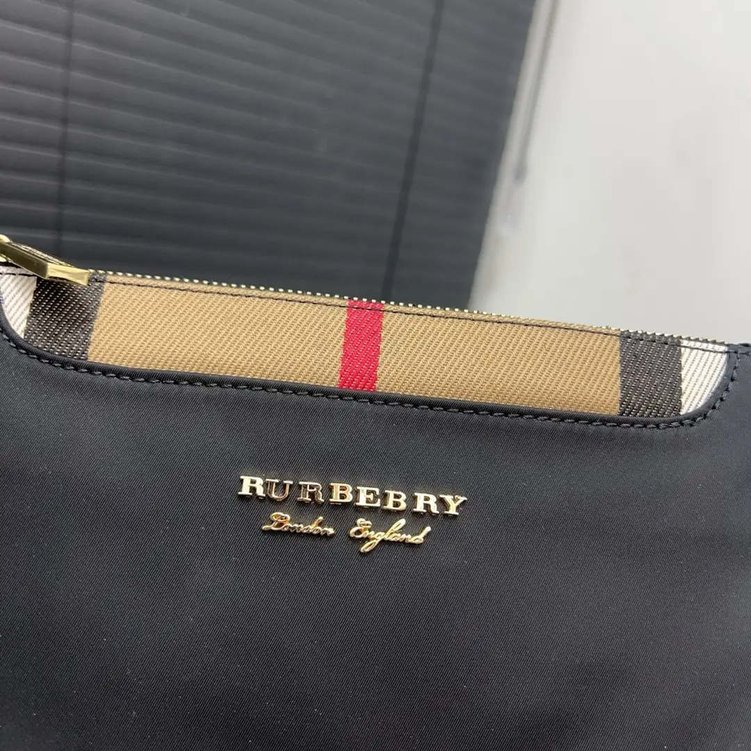 KNG7219  Burberry   59.99$ gallery