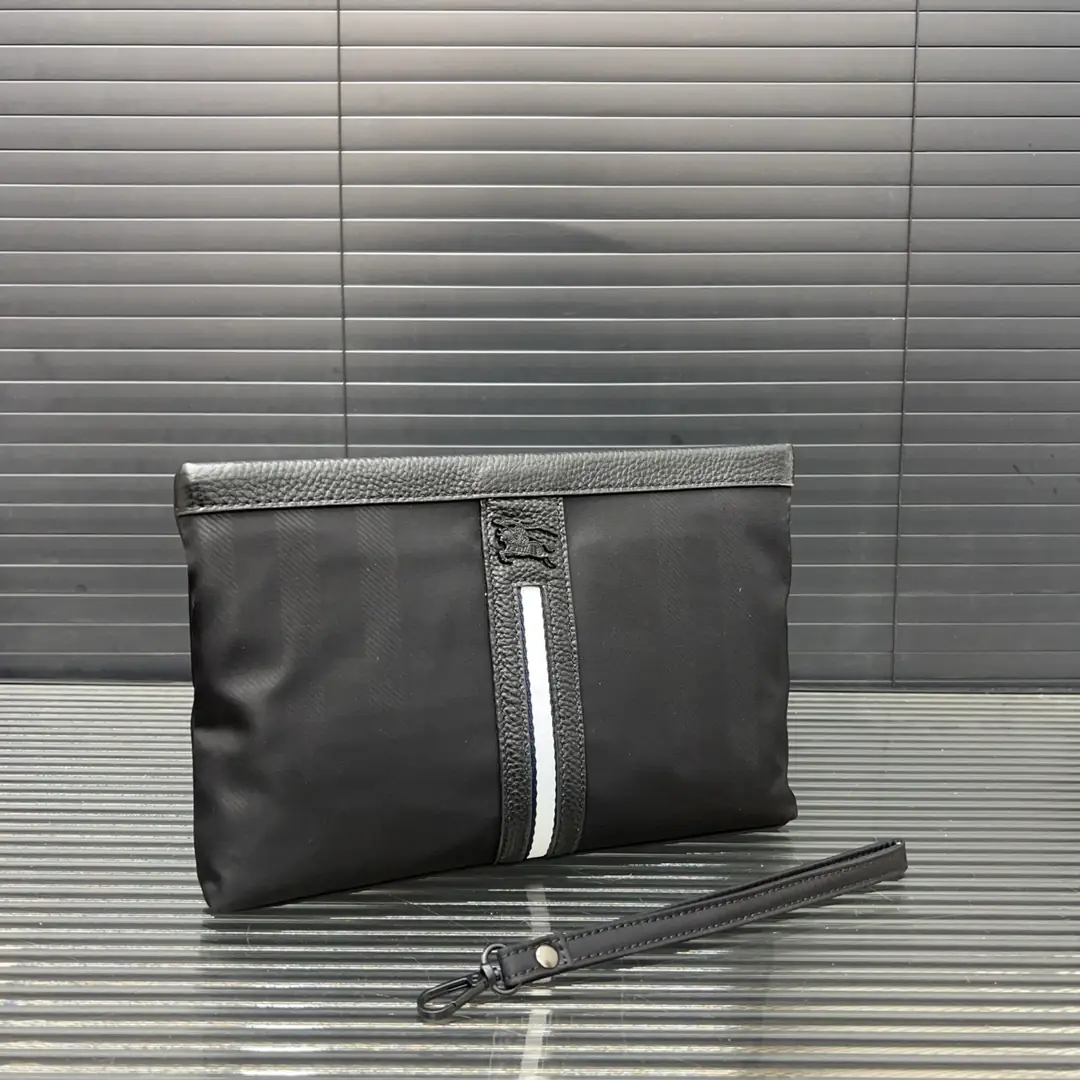 KNG7222   Burberry   59.99$ gallery