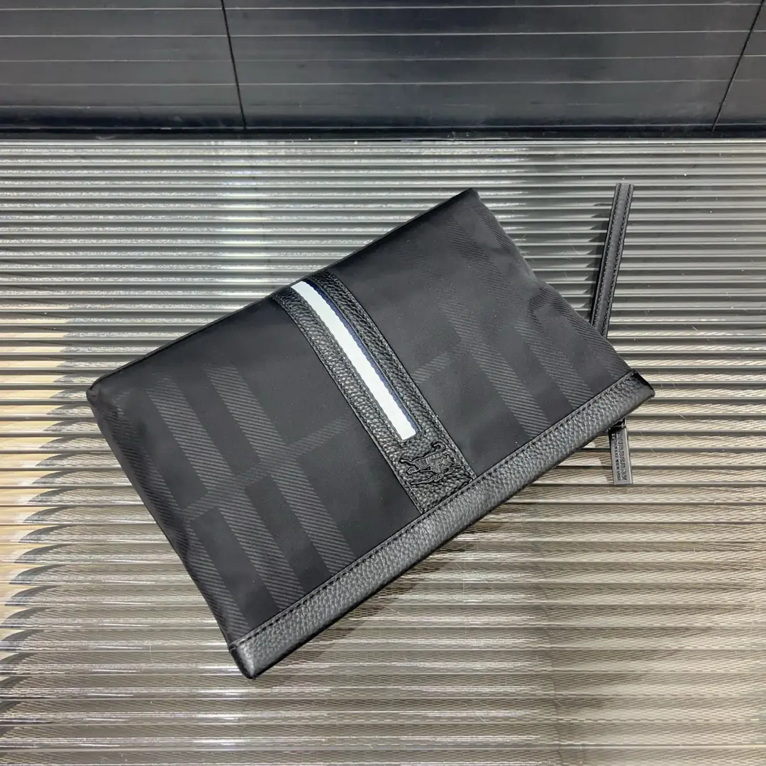 KNG7222   Burberry   59.99$ gallery