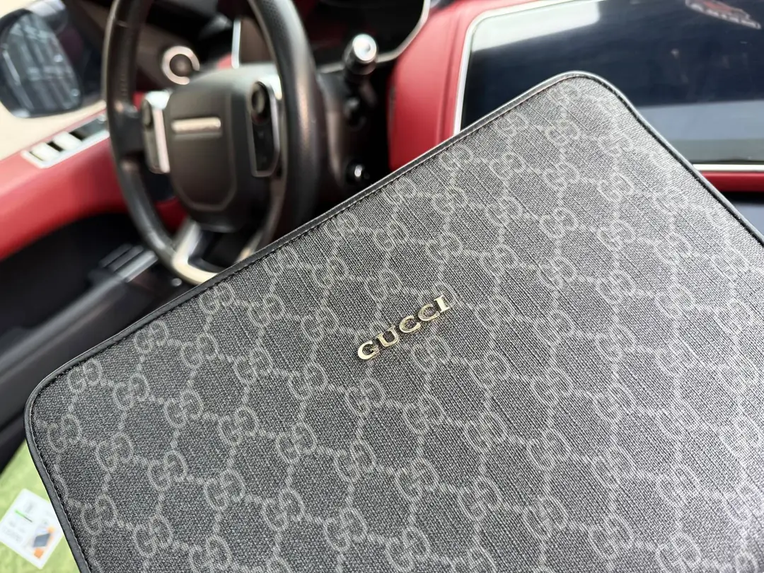 KNG7225  Gucci   59.99$ gallery