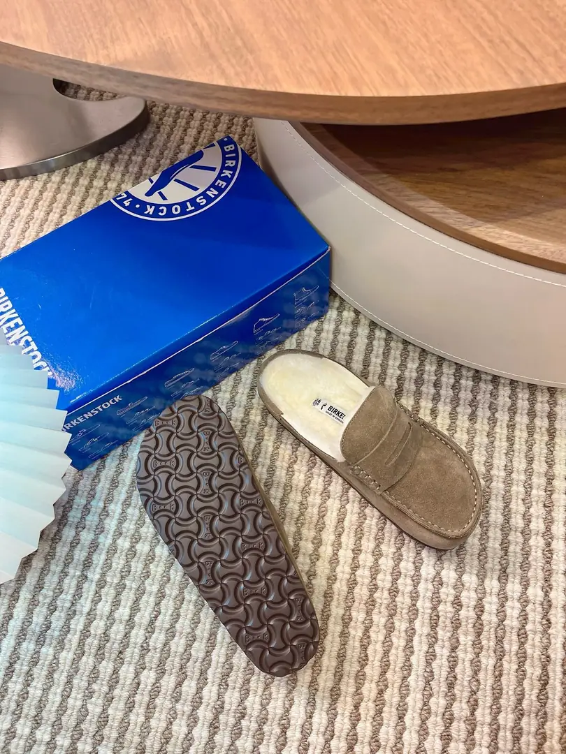 KNG7236  BIRKENSTOCK 85$ gallery