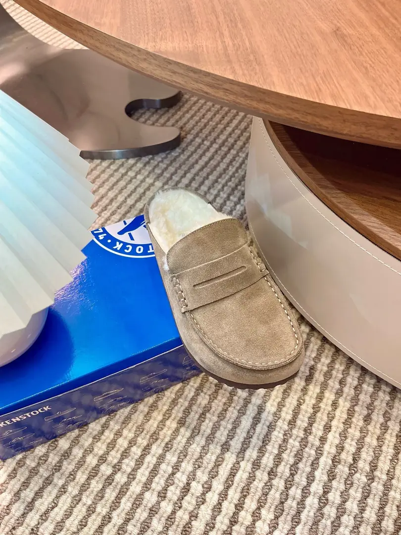 KNG7236  BIRKENSTOCK 85$ gallery