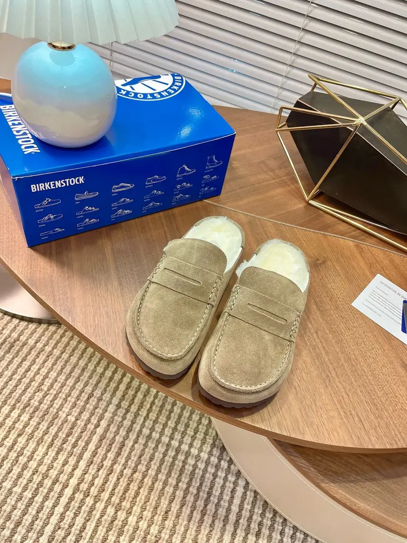 KNG7236  BIRKENSTOCK 85$ gallery