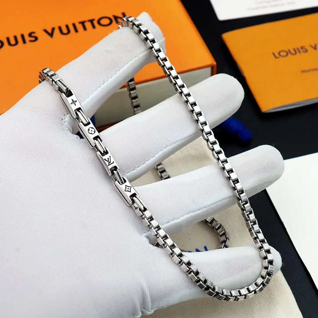 KNG7247  LV necklace    45$ gallery