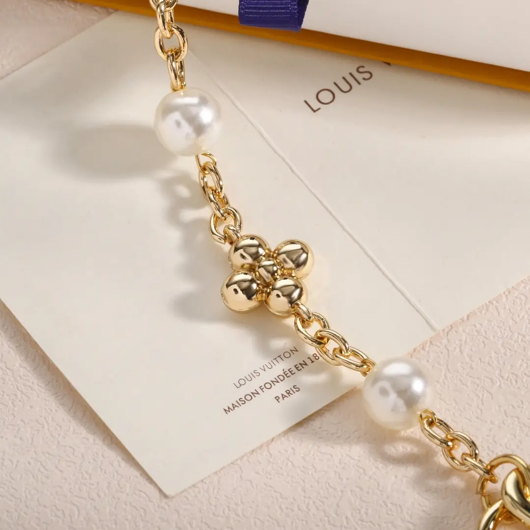 KNG7254    LV   39.8$ gallery