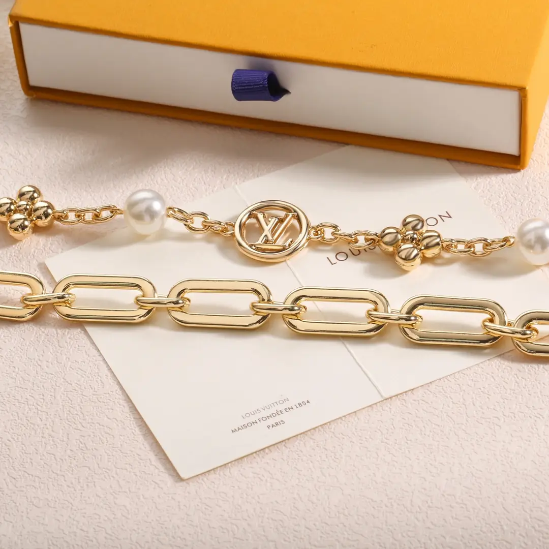 KNG7254    LV   39.8$ gallery