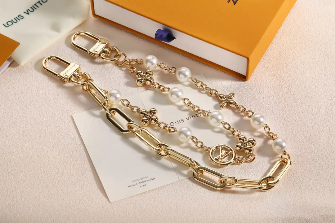 KNG7254    LV   39.8$ gallery