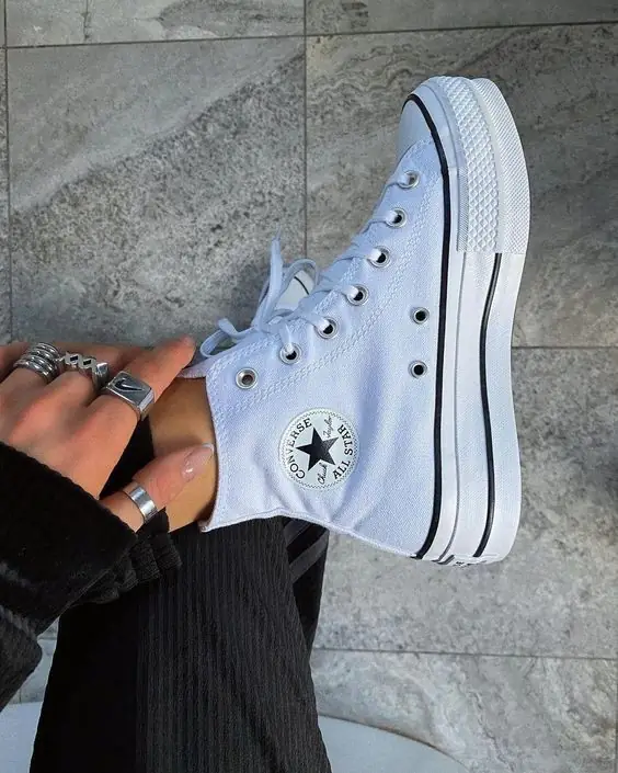 Kng1004  Converse  45$ 350 gallery