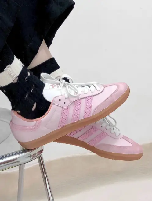 Kng1019 ADIDAS   44.89$ 330 gallery