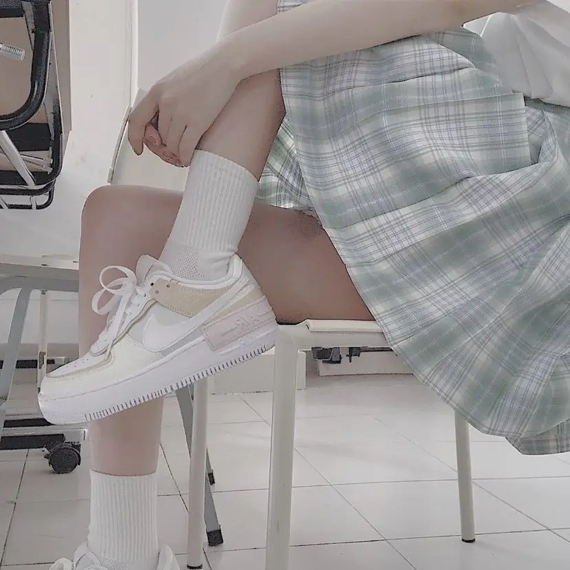 Kng1046  Nike Air Force 1    300 42$ gallery