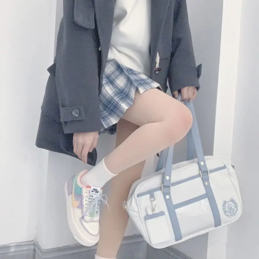 Kng1046  Nike Air Force 1    300 42$ gallery