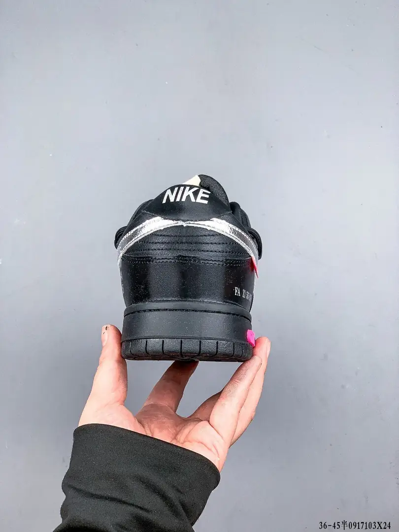 Kng1051  OFF-WHITE x Futura x Nike Dunk  $49 365 gallery