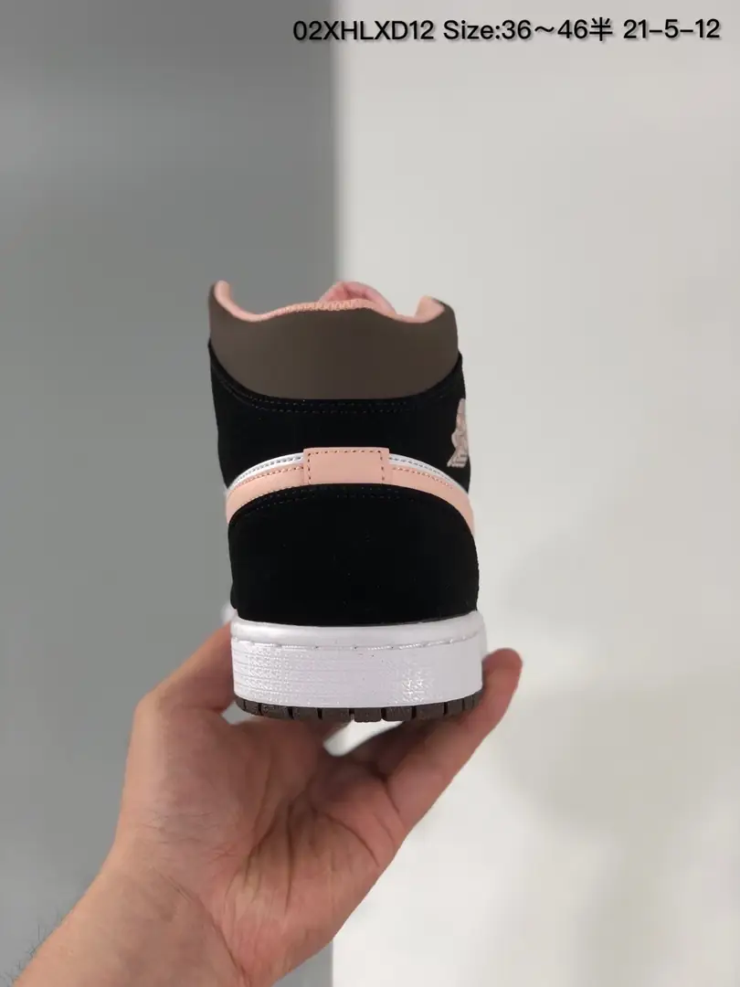 Kng1052  AJ 44.9$  340 gallery