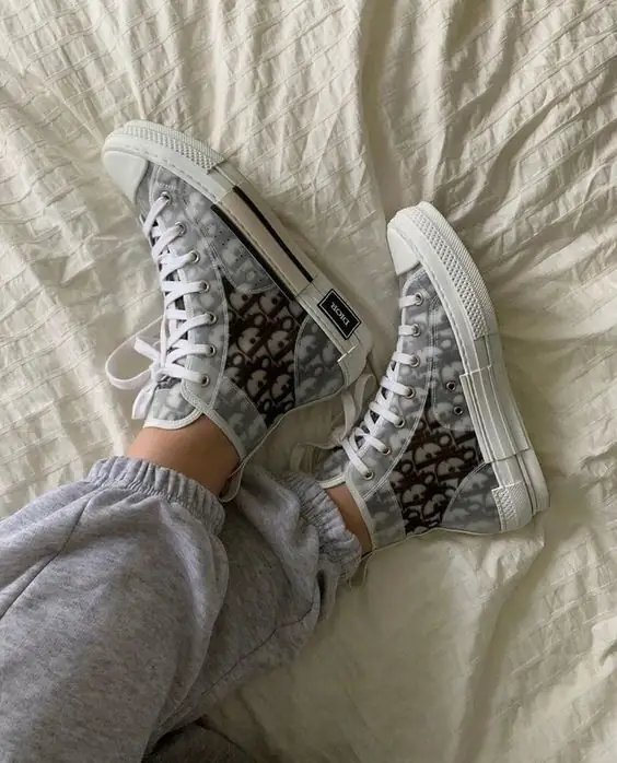 Kng1074  DIOR 5A TOP 360  49.99$ gallery