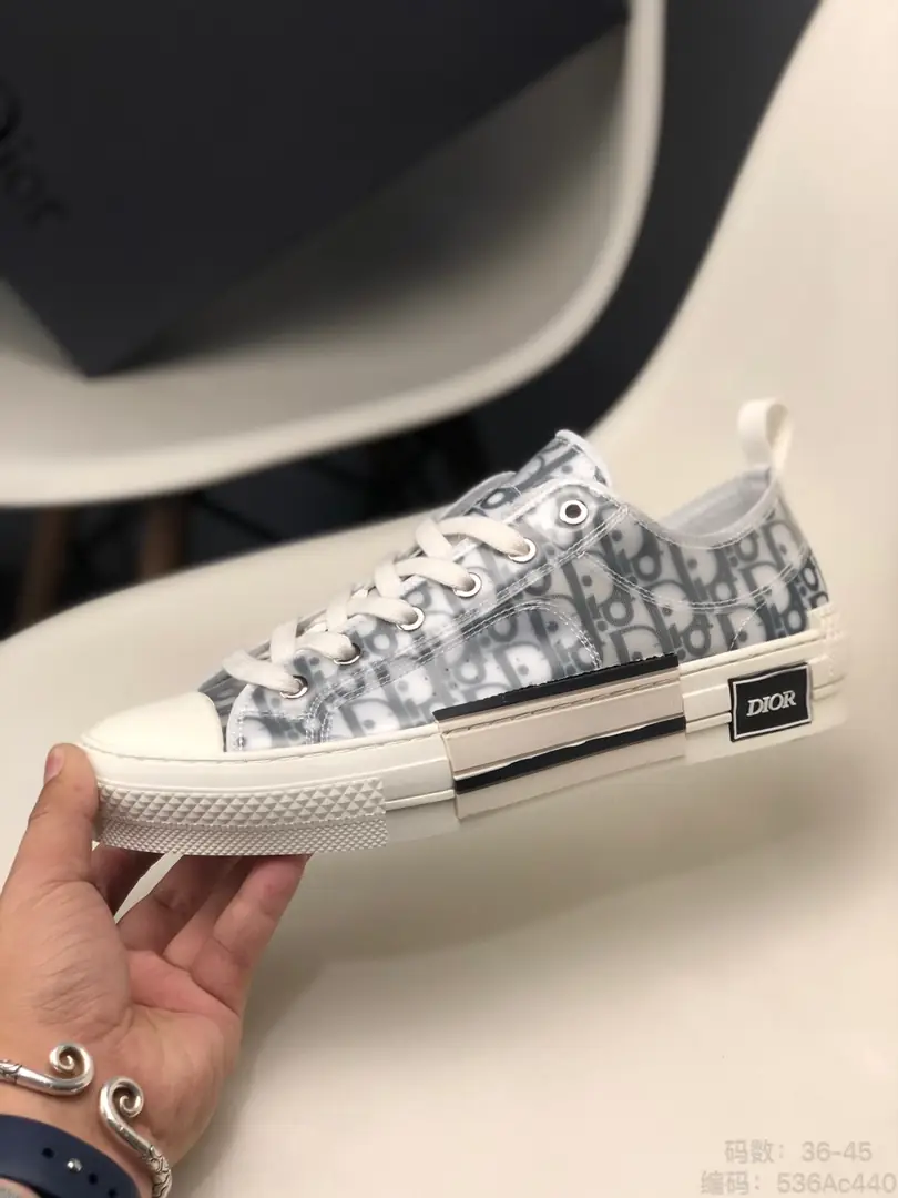 Kng1074  DIOR 5A TOP 360  49.99$ gallery