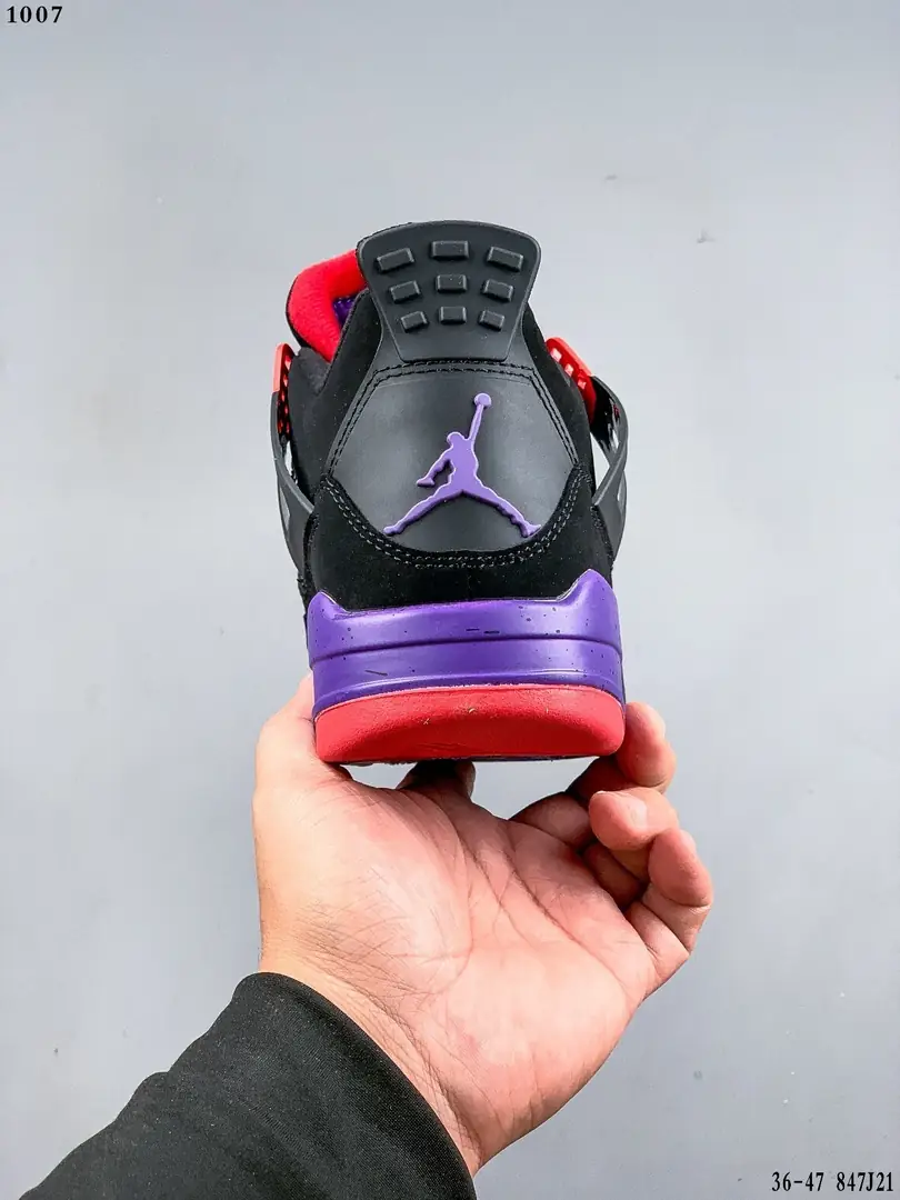 Kng1075  Air Jordan 4  320🤴🏾 44$ gallery