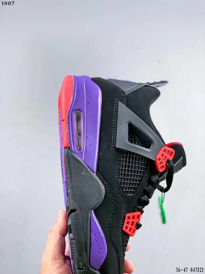 Kng1075  Air Jordan 4  320🤴🏾 44$ gallery
