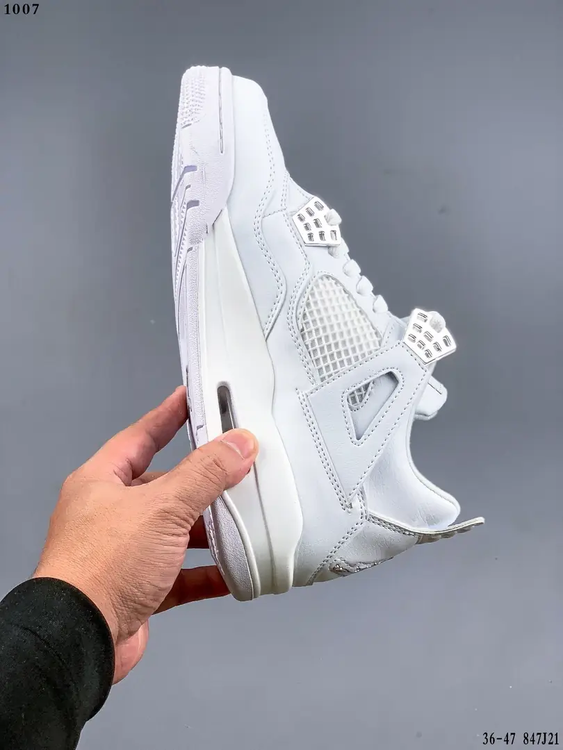 Kng1075  Air Jordan 4  320🤴🏾 44$ gallery
