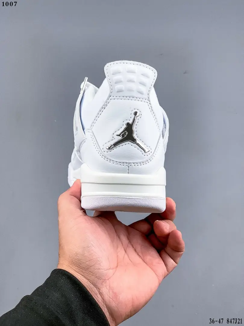 Kng1075  Air Jordan 4  320🤴🏾 44$ gallery