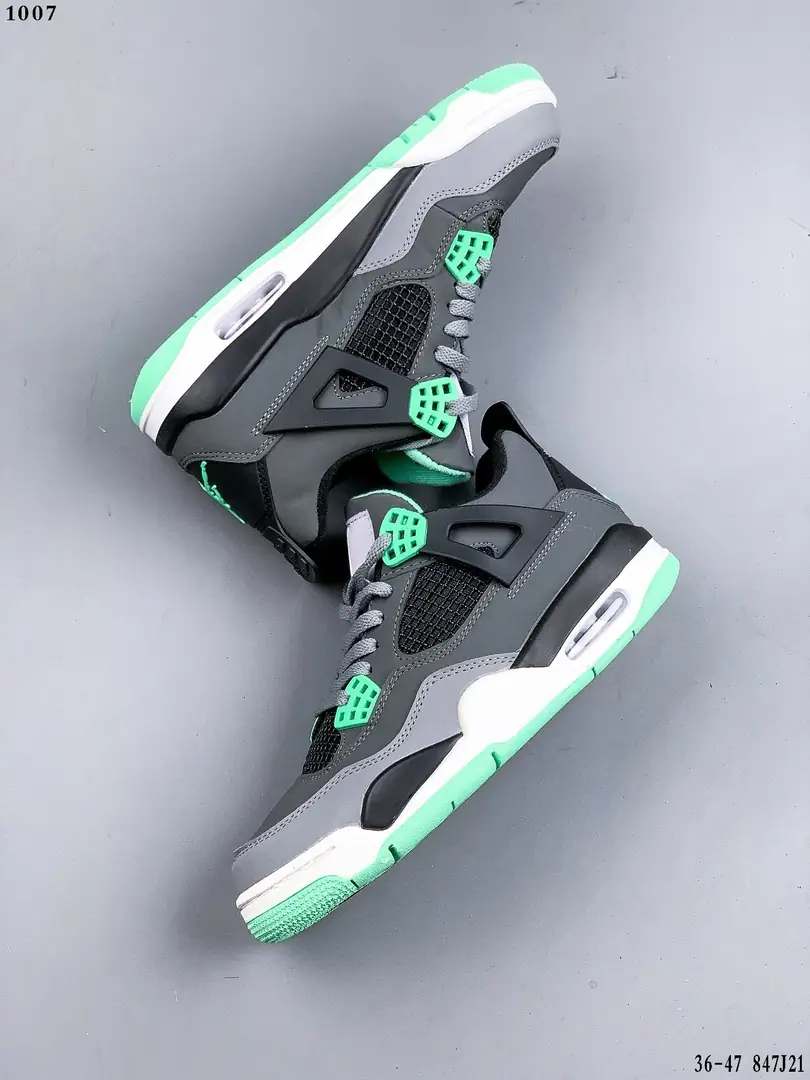 Kng1075  Air Jordan 4  320🤴🏾 44$ gallery