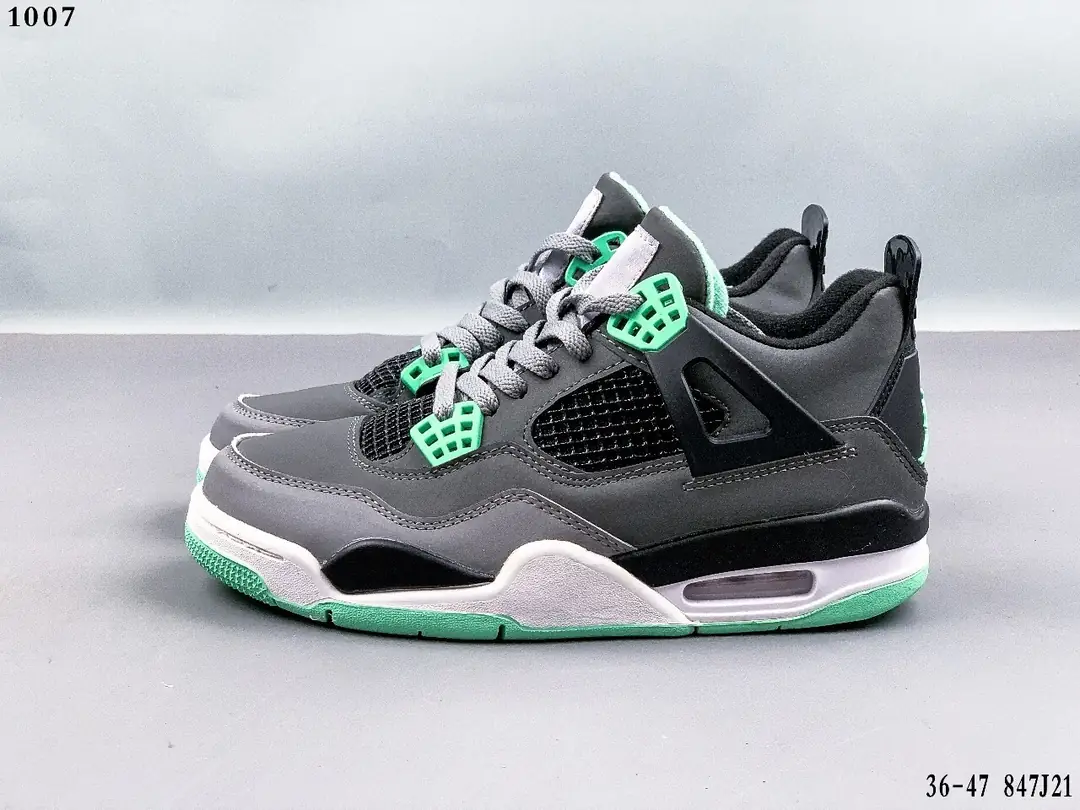 Kng1075  Air Jordan 4  320🤴🏾 44$ gallery