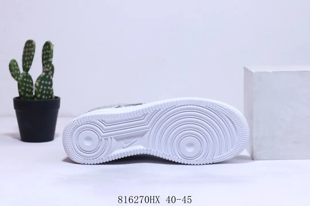 Kng1079  Nike Air Force 1  $46.99  345 gallery