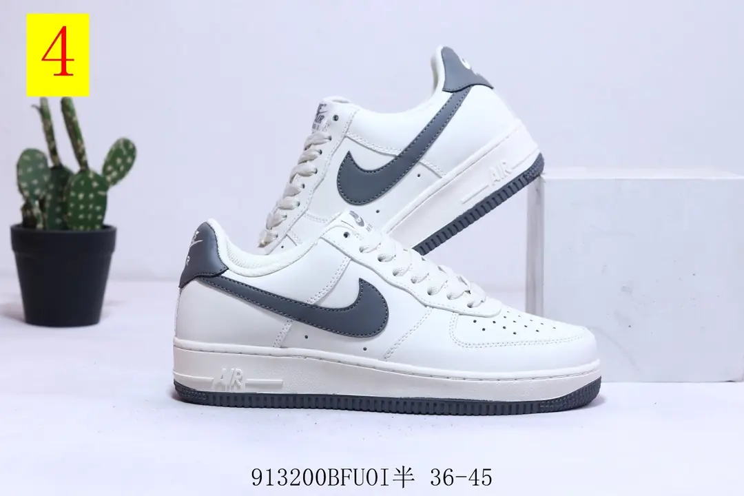 Kng1082  Nike Air Jordan1  290🤴🏾 $42 gallery