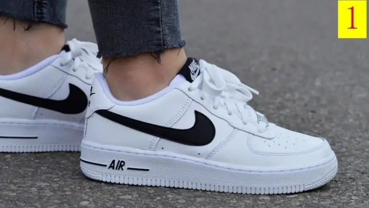 Kng1082  Nike Air Jordan1  290🤴🏾 $42 gallery