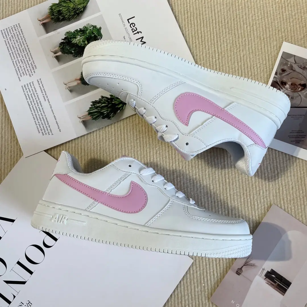 Kng1156  Nike Air Force 1  220🤴🏾 29.99$ gallery