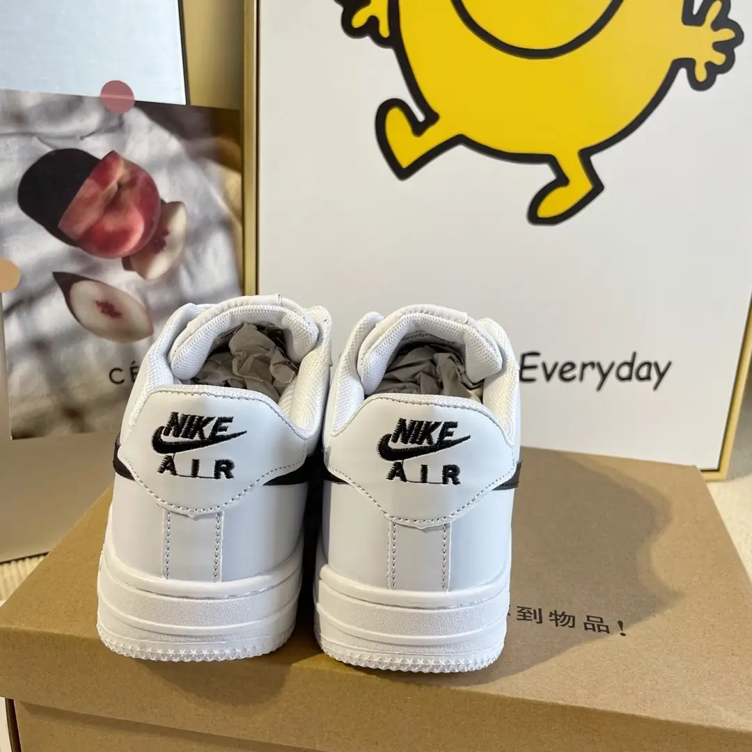Kng1156  Nike Air Force 1  220🤴🏾 29.99$ gallery