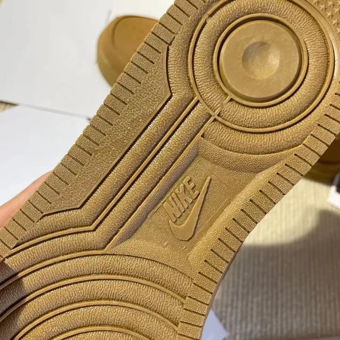 Kng1156  Nike Air Force 1  220🤴🏾 29.99$ gallery