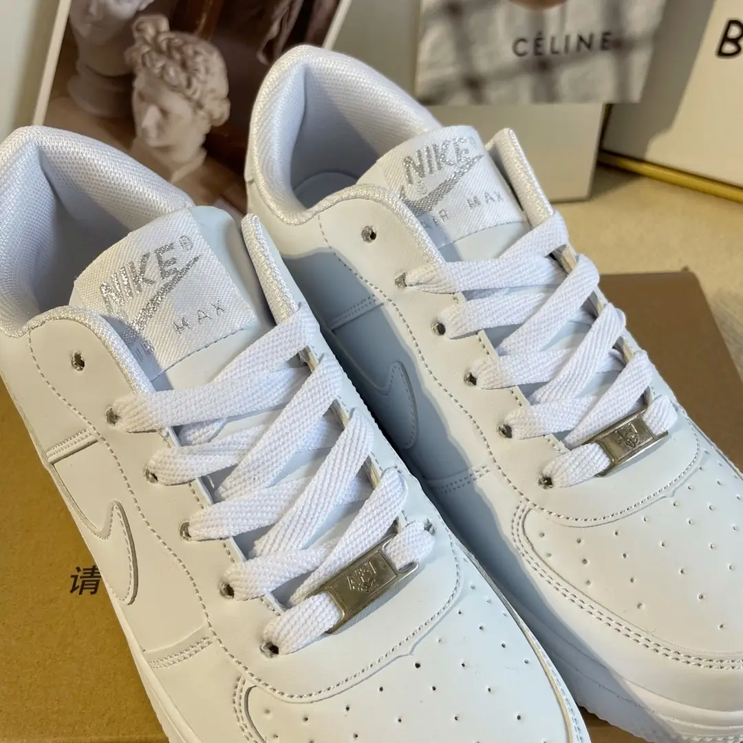 Kng1156  Nike Air Force 1  220🤴🏾 29.99$ gallery