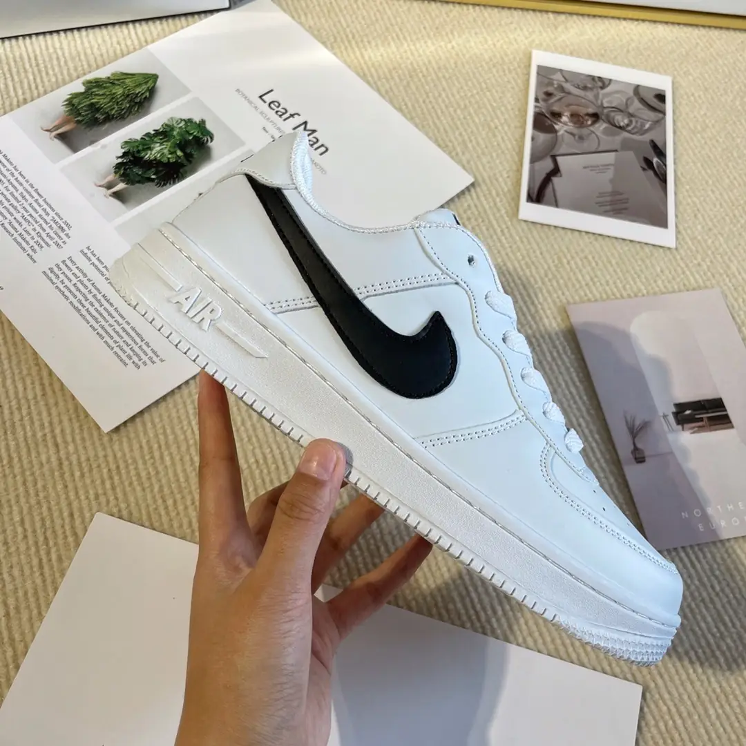 Kng1156  Nike Air Force 1  220🤴🏾 29.99$ gallery