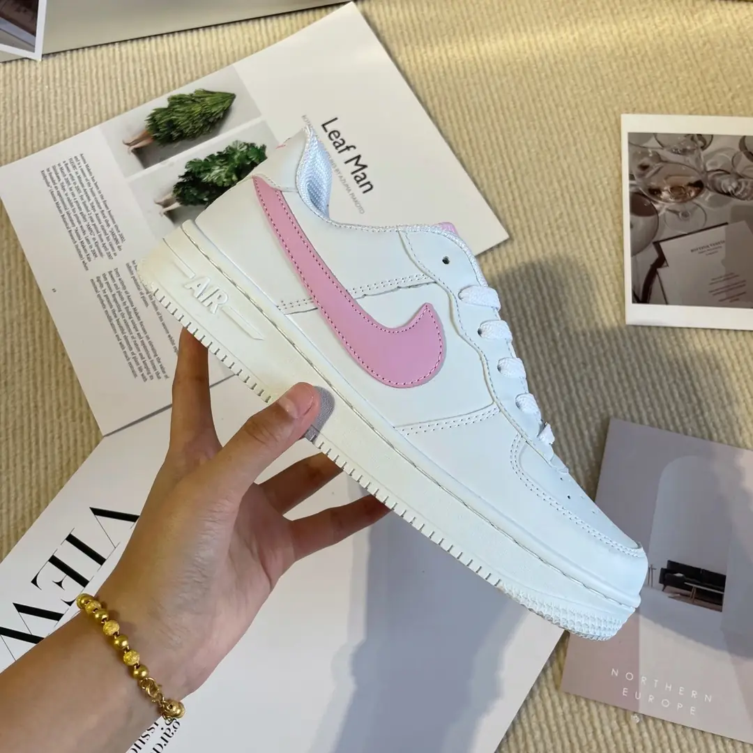 Kng1156  Nike Air Force 1  220🤴🏾 29.99$ gallery