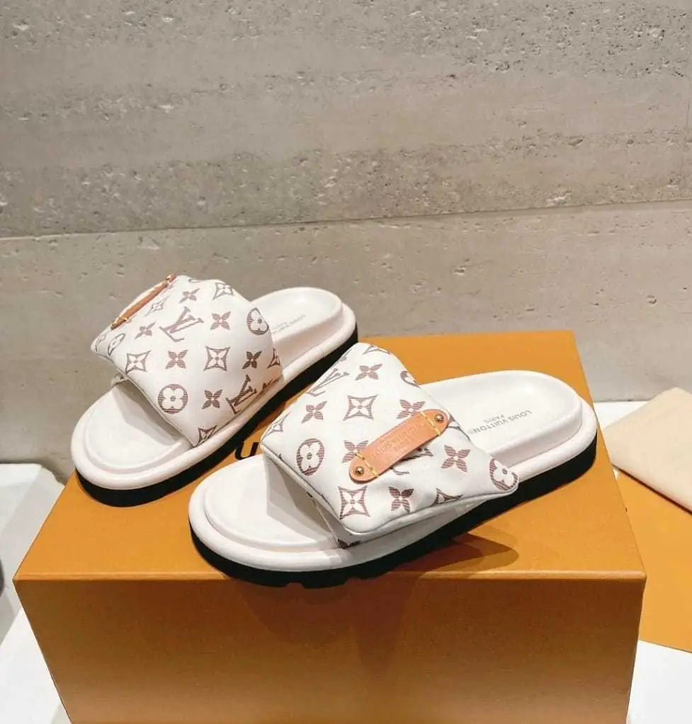 Kng116  LV 38$ 290 gallery