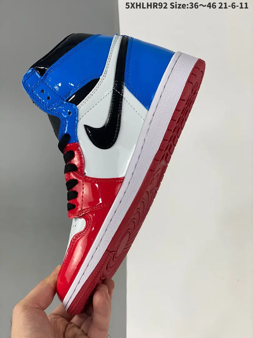 Kng1227  Air Jordan 1  46.8$ 338 gallery