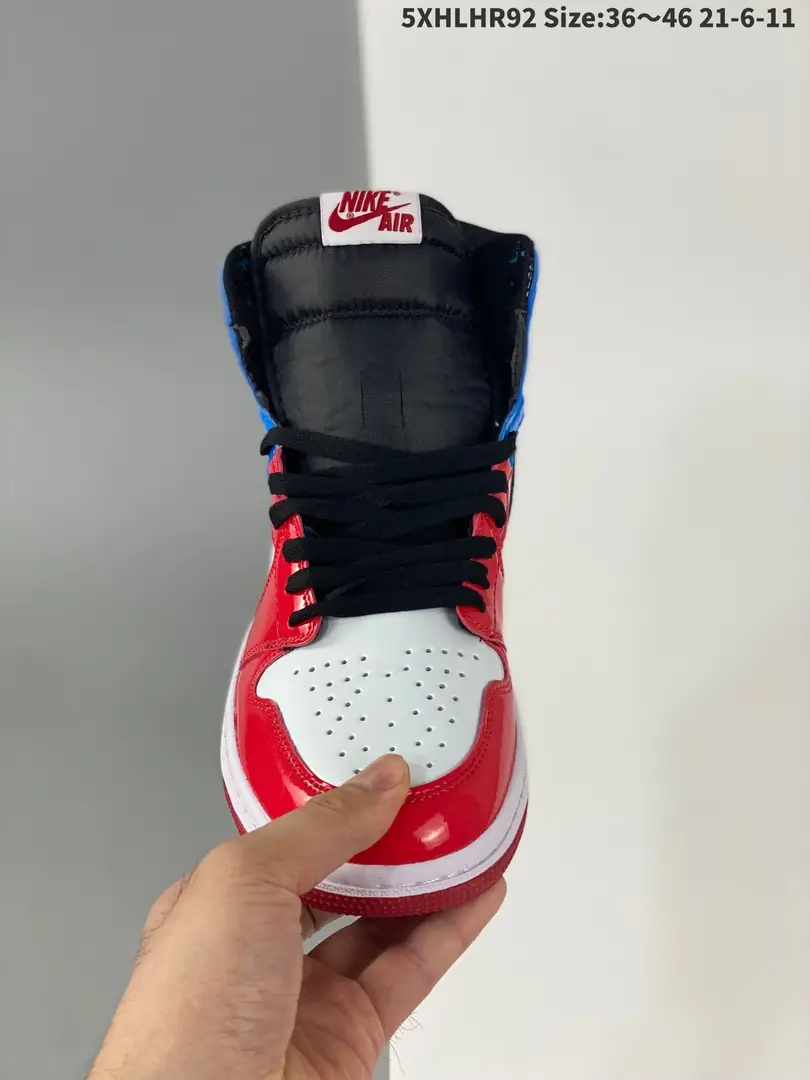 Kng1227  Air Jordan 1  46.8$ 338 gallery