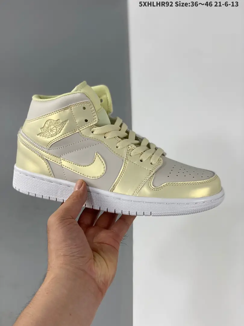 Kng1227  Air Jordan 1  46.8$ 338 gallery